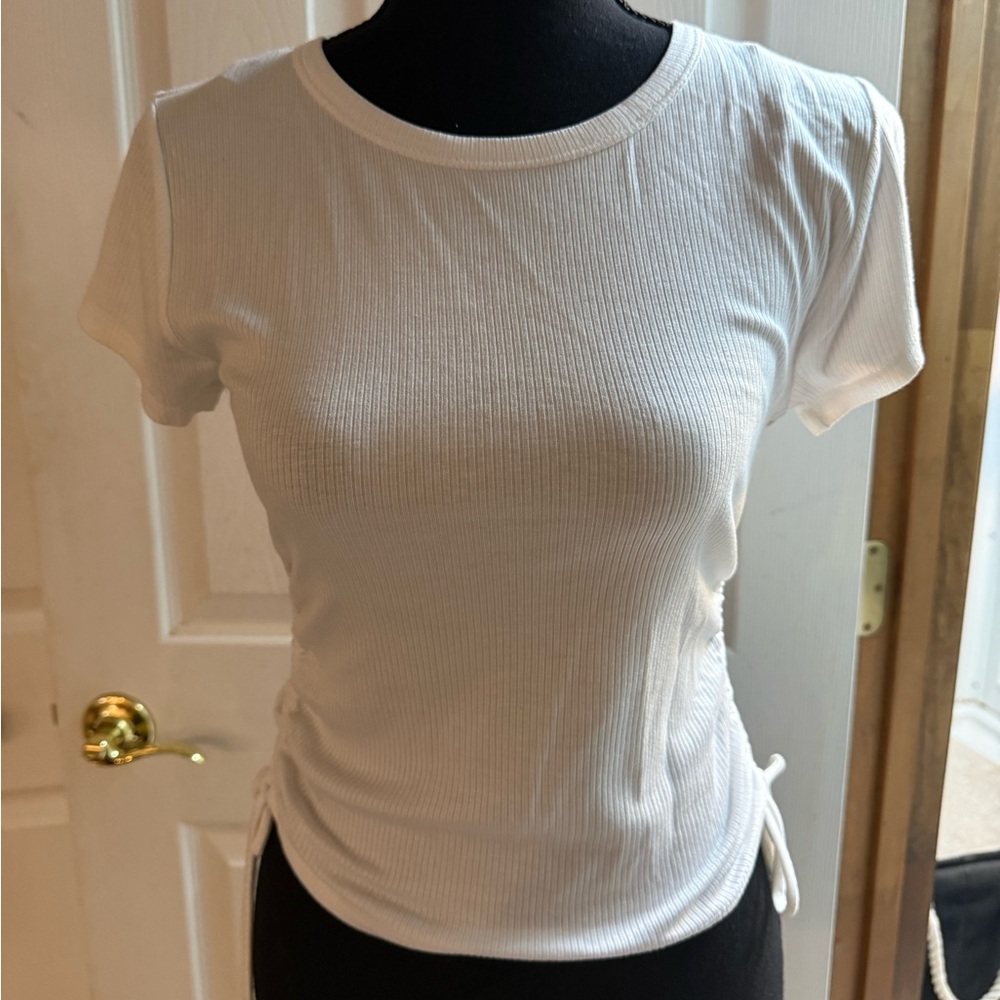 White Ribbed Short Sleeve Top